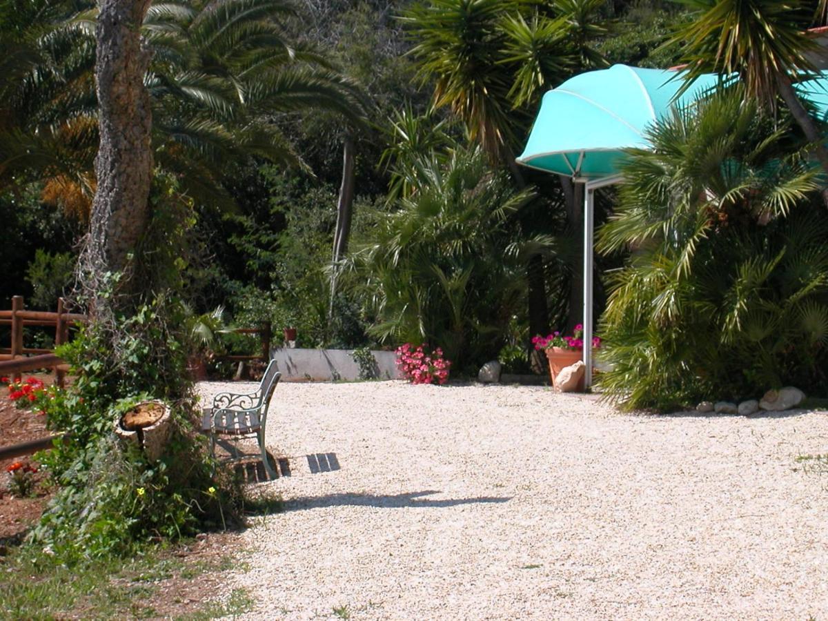 Villa Perla كابوليفيري المظهر الخارجي الصورة